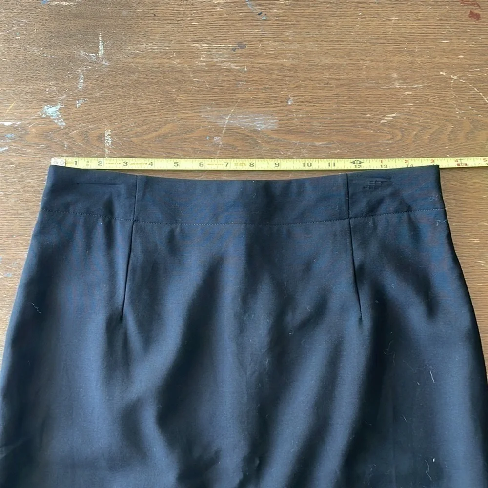 banana republic pencil skirt / size 8 / black